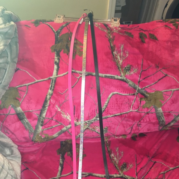 Belts - Picture 1 of 4